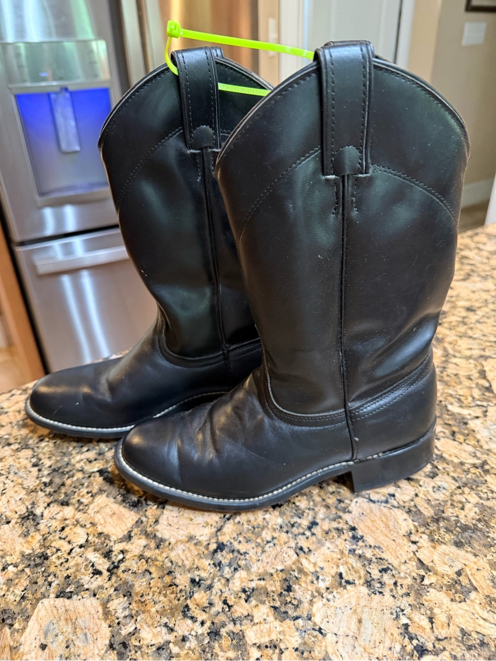 Laredo size 7 M Black Leather Western Roper type Boots